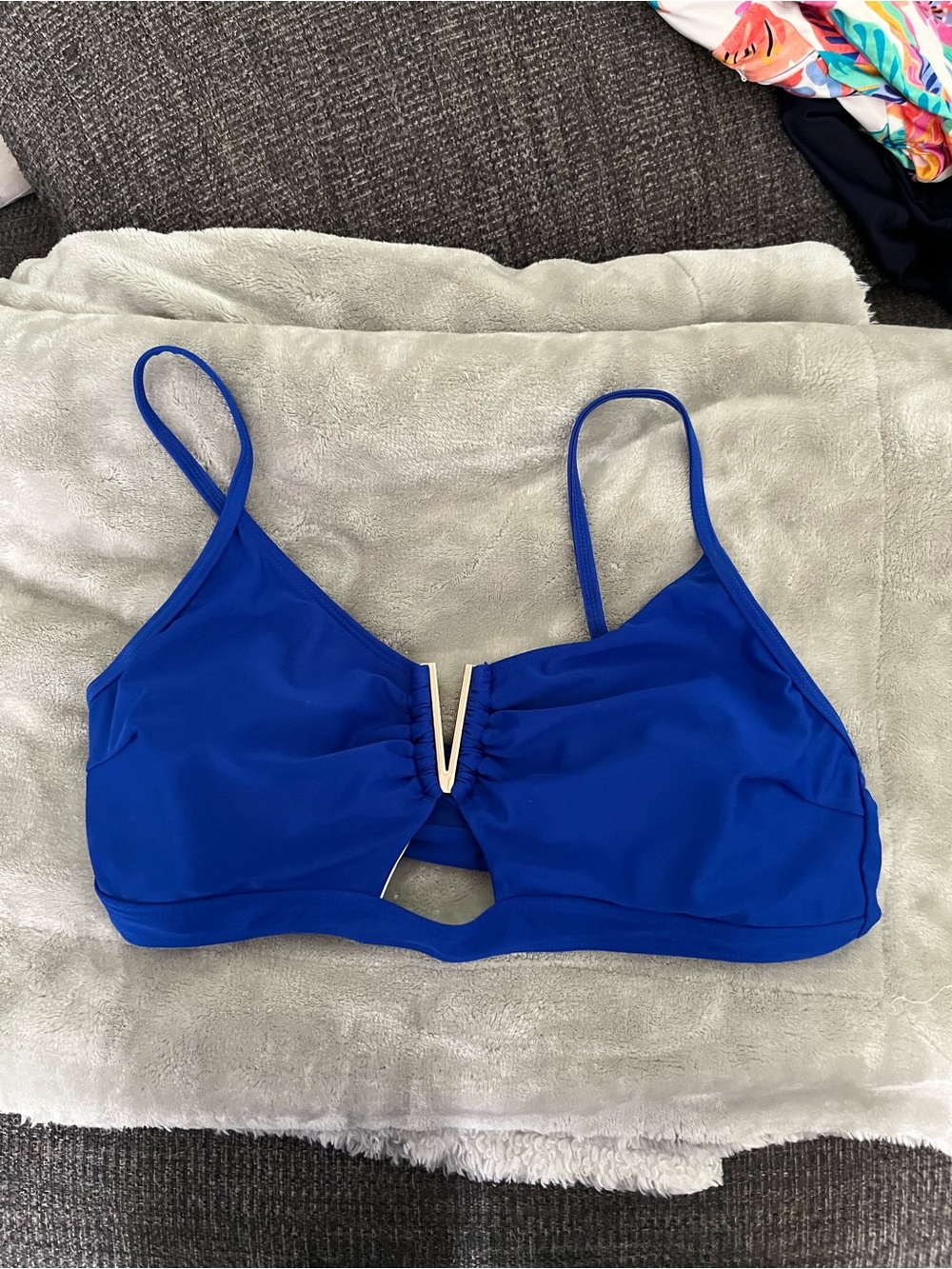 SHEIN Royal Blue V-Bar Cutout Bikini Top